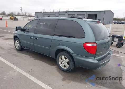 2005 Dodge Grand Caravan Sxt z USA, uszkodzony, nr VIN 2D4GP44LX5R115310